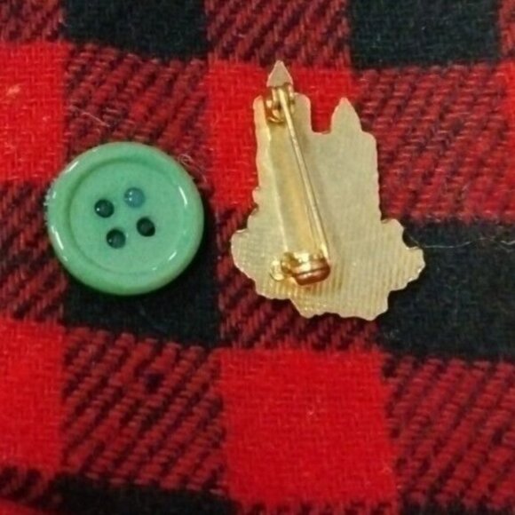 Christmas Candles Pin vintage Christmas Jewelry - Picture 4 of 4